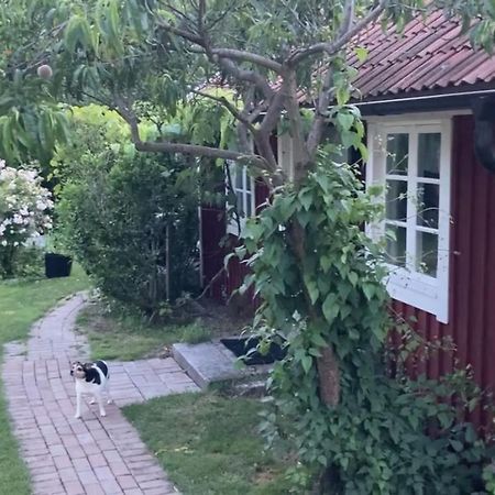 Isans Stuga Broby Exterior photo